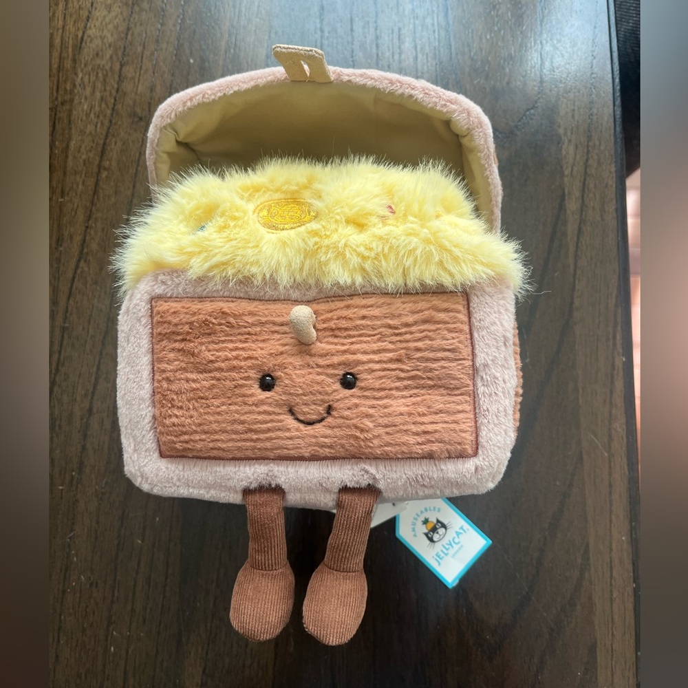 NWT Jellycat Treasure Chest